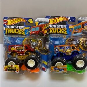 Hot Wheels Monster Trucks - Red and Blue Set